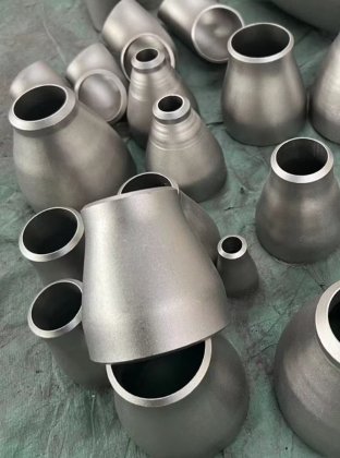 Alloy Steel Pipe Fittings